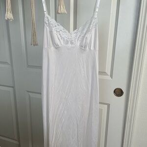 80s-90s Vassarette Silky White Full Slip or Nightgown with Lace Details
